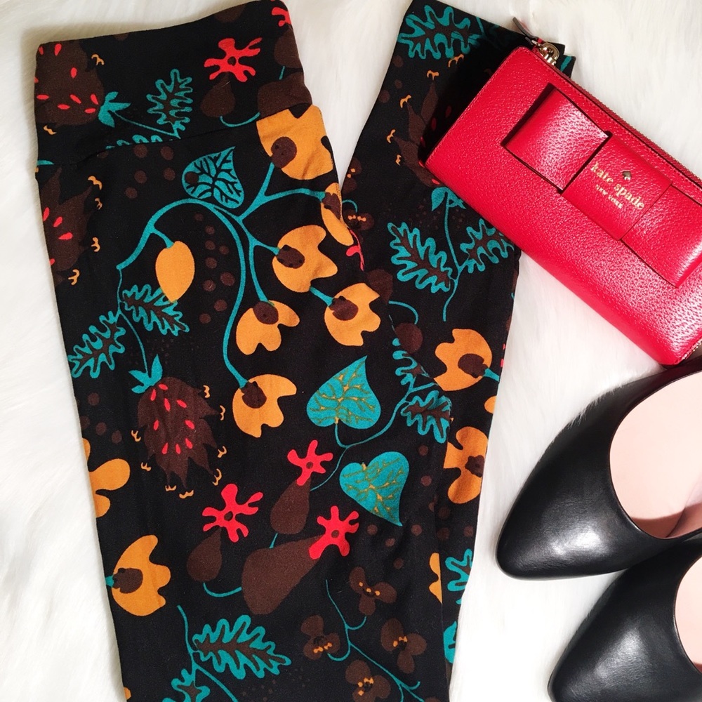 NEW LuLaRoe leggings- one size!